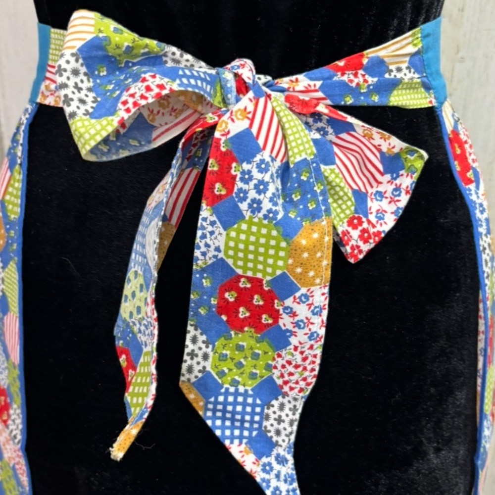 Vintage Handmade Blue Patchwork Pattern Half Apron - image 6